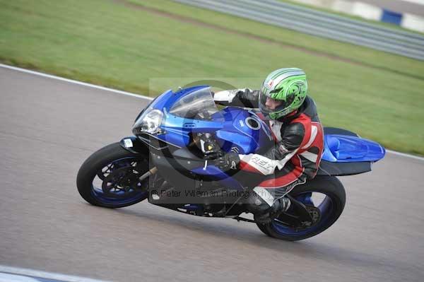 Motorcycle action photographs;Rockingham;Rockingham photographs;Trackday digital images;event digital images;eventdigitalimages;no limits trackday;peter wileman photography;rockingham corby northamptonshire;trackday;trackday photos