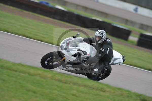 Motorcycle action photographs;Rockingham;Rockingham photographs;Trackday digital images;event digital images;eventdigitalimages;no limits trackday;peter wileman photography;rockingham corby northamptonshire;trackday;trackday photos