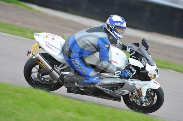 Motorcycle action photographs;Rockingham;Rockingham photographs;Trackday digital images;event digital images;eventdigitalimages;no limits trackday;peter wileman photography;rockingham corby northamptonshire;trackday;trackday photos