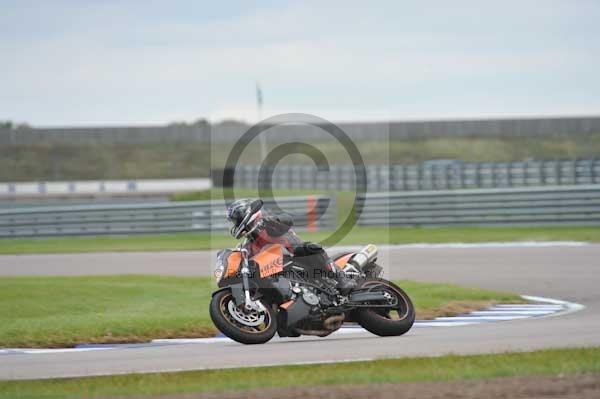 Motorcycle action photographs;Rockingham;Rockingham photographs;Trackday digital images;event digital images;eventdigitalimages;no limits trackday;peter wileman photography;rockingham corby northamptonshire;trackday;trackday photos