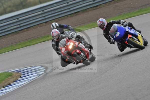 Motorcycle action photographs;Rockingham;Rockingham photographs;Trackday digital images;event digital images;eventdigitalimages;no limits trackday;peter wileman photography;rockingham corby northamptonshire;trackday;trackday photos