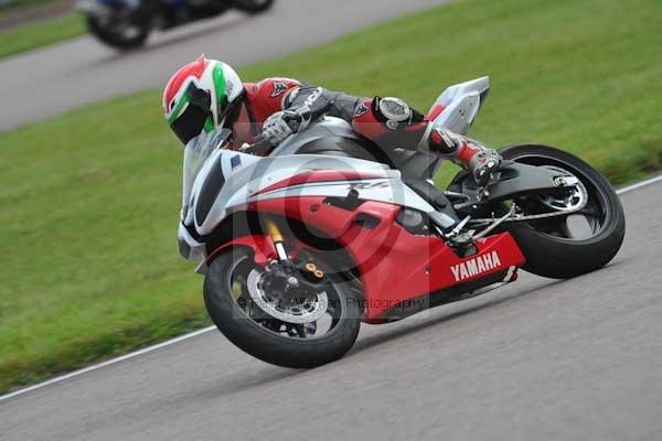 Motorcycle action photographs;Rockingham;Rockingham photographs;Trackday digital images;event digital images;eventdigitalimages;no limits trackday;peter wileman photography;rockingham corby northamptonshire;trackday;trackday photos