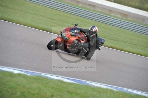Motorcycle action photographs;Rockingham;Rockingham photographs;Trackday digital images;event digital images;eventdigitalimages;no limits trackday;peter wileman photography;rockingham corby northamptonshire;trackday;trackday photos