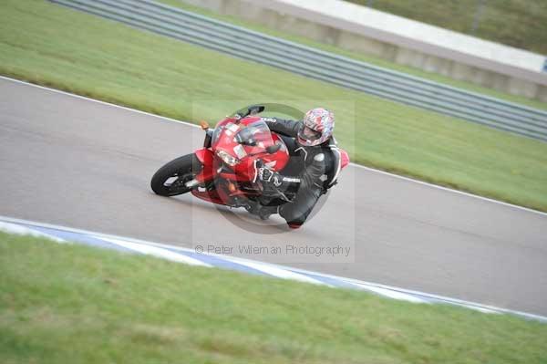 Motorcycle action photographs;Rockingham;Rockingham photographs;Trackday digital images;event digital images;eventdigitalimages;no limits trackday;peter wileman photography;rockingham corby northamptonshire;trackday;trackday photos