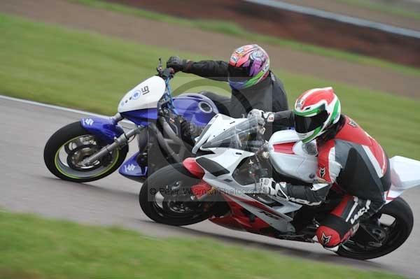 Motorcycle action photographs;Rockingham;Rockingham photographs;Trackday digital images;event digital images;eventdigitalimages;no limits trackday;peter wileman photography;rockingham corby northamptonshire;trackday;trackday photos