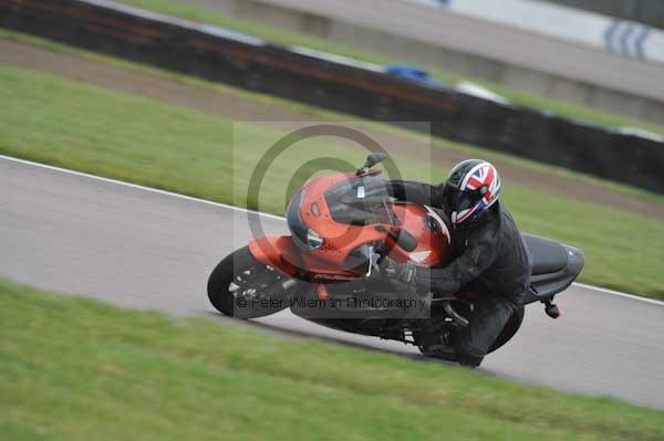 Motorcycle action photographs;Rockingham;Rockingham photographs;Trackday digital images;event digital images;eventdigitalimages;no limits trackday;peter wileman photography;rockingham corby northamptonshire;trackday;trackday photos