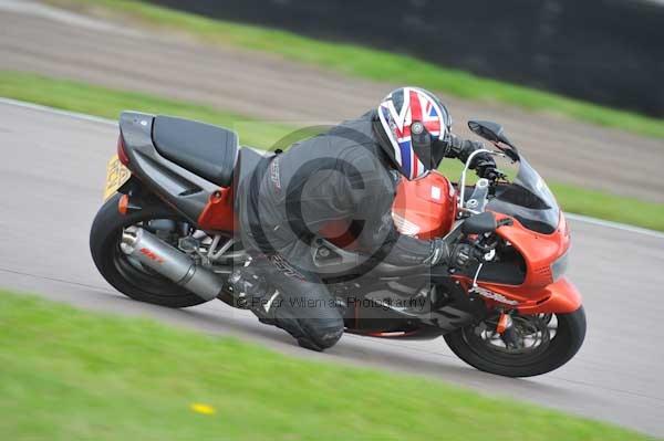 Motorcycle action photographs;Rockingham;Rockingham photographs;Trackday digital images;event digital images;eventdigitalimages;no limits trackday;peter wileman photography;rockingham corby northamptonshire;trackday;trackday photos