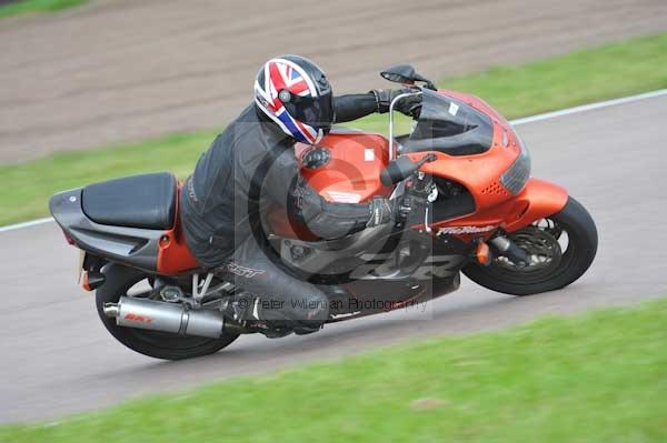 Motorcycle action photographs;Rockingham;Rockingham photographs;Trackday digital images;event digital images;eventdigitalimages;no limits trackday;peter wileman photography;rockingham corby northamptonshire;trackday;trackday photos