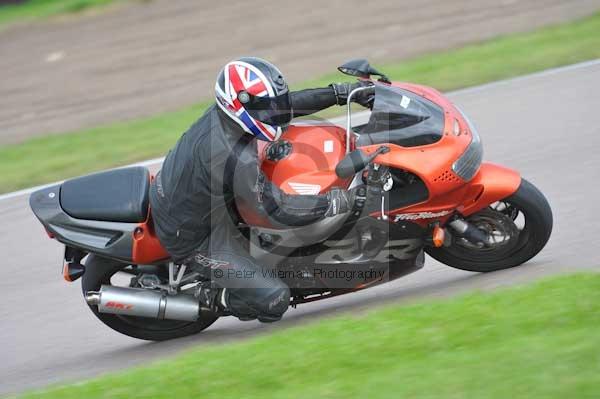 Motorcycle action photographs;Rockingham;Rockingham photographs;Trackday digital images;event digital images;eventdigitalimages;no limits trackday;peter wileman photography;rockingham corby northamptonshire;trackday;trackday photos