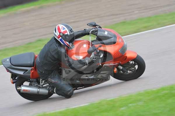 Motorcycle action photographs;Rockingham;Rockingham photographs;Trackday digital images;event digital images;eventdigitalimages;no limits trackday;peter wileman photography;rockingham corby northamptonshire;trackday;trackday photos