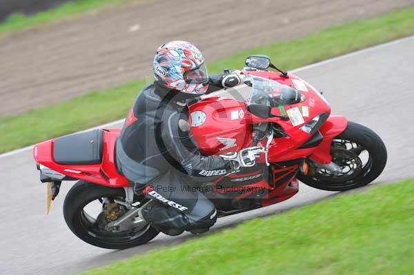 Motorcycle action photographs;Rockingham;Rockingham photographs;Trackday digital images;event digital images;eventdigitalimages;no limits trackday;peter wileman photography;rockingham corby northamptonshire;trackday;trackday photos