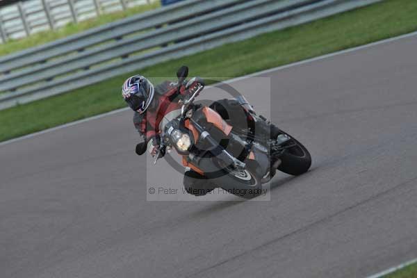 Motorcycle action photographs;Rockingham;Rockingham photographs;Trackday digital images;event digital images;eventdigitalimages;no limits trackday;peter wileman photography;rockingham corby northamptonshire;trackday;trackday photos
