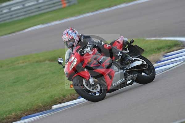 Motorcycle action photographs;Rockingham;Rockingham photographs;Trackday digital images;event digital images;eventdigitalimages;no limits trackday;peter wileman photography;rockingham corby northamptonshire;trackday;trackday photos
