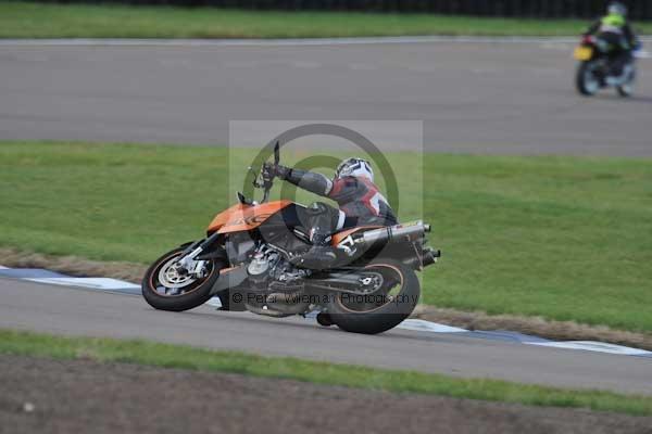 Motorcycle action photographs;Rockingham;Rockingham photographs;Trackday digital images;event digital images;eventdigitalimages;no limits trackday;peter wileman photography;rockingham corby northamptonshire;trackday;trackday photos