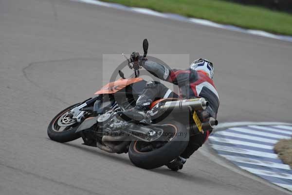 Motorcycle action photographs;Rockingham;Rockingham photographs;Trackday digital images;event digital images;eventdigitalimages;no limits trackday;peter wileman photography;rockingham corby northamptonshire;trackday;trackday photos