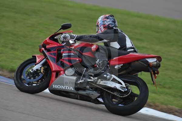 Motorcycle action photographs;Rockingham;Rockingham photographs;Trackday digital images;event digital images;eventdigitalimages;no limits trackday;peter wileman photography;rockingham corby northamptonshire;trackday;trackday photos