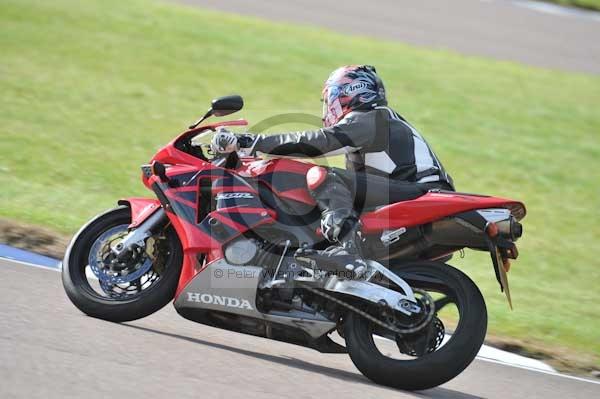 Motorcycle action photographs;Rockingham;Rockingham photographs;Trackday digital images;event digital images;eventdigitalimages;no limits trackday;peter wileman photography;rockingham corby northamptonshire;trackday;trackday photos