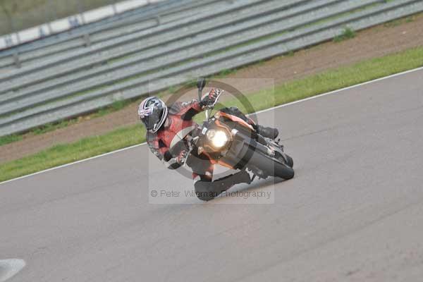 Motorcycle action photographs;Rockingham;Rockingham photographs;Trackday digital images;event digital images;eventdigitalimages;no limits trackday;peter wileman photography;rockingham corby northamptonshire;trackday;trackday photos