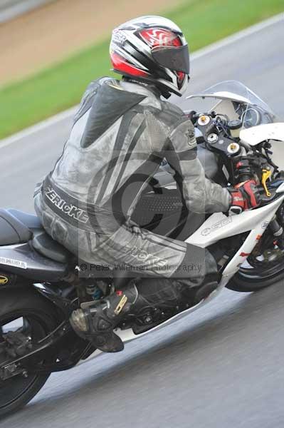 Motorcycle action photographs;Trackday digital images;event digital images;eventdigitalimages;no limits trackday;peter wileman photography;snetterton;snetterton circuit norfolk;snetterton photographs;trackday;trackday photos