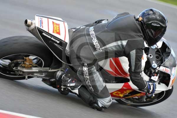 Motorcycle action photographs;Trackday digital images;event digital images;eventdigitalimages;no limits trackday;peter wileman photography;snetterton;snetterton circuit norfolk;snetterton photographs;trackday;trackday photos