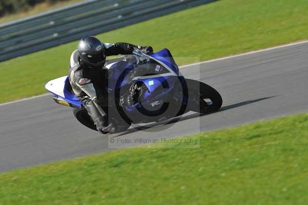 Motorcycle action photographs;Trackday digital images;event digital images;eventdigitalimages;no limits trackday;peter wileman photography;snetterton;snetterton circuit norfolk;snetterton photographs;trackday;trackday photos