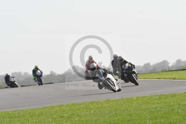 Motorcycle action photographs;Trackday digital images;event digital images;eventdigitalimages;no limits trackday;peter wileman photography;snetterton;snetterton circuit norfolk;snetterton photographs;trackday;trackday photos