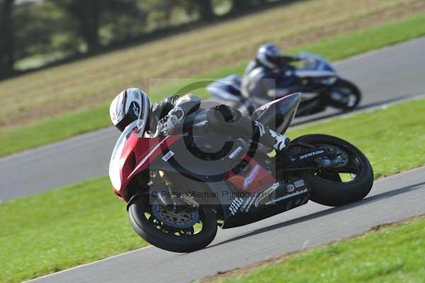 Motorcycle action photographs;Trackday digital images;event digital images;eventdigitalimages;no limits trackday;peter wileman photography;snetterton;snetterton circuit norfolk;snetterton photographs;trackday;trackday photos
