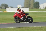 Motorcycle-action-photographs;Trackday-digital-images;event-digital-images;eventdigitalimages;no-limits-trackday;peter-wileman-photography;snetterton;snetterton-circuit-norfolk;snetterton-photographs;trackday;trackday-photos