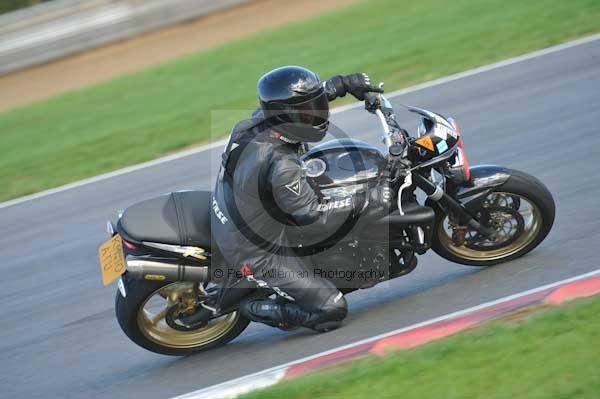 Motorcycle action photographs;Trackday digital images;event digital images;eventdigitalimages;no limits trackday;peter wileman photography;snetterton;snetterton circuit norfolk;snetterton photographs;trackday;trackday photos