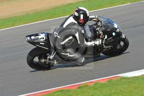 Motorcycle action photographs;Trackday digital images;event digital images;eventdigitalimages;no limits trackday;peter wileman photography;snetterton;snetterton circuit norfolk;snetterton photographs;trackday;trackday photos