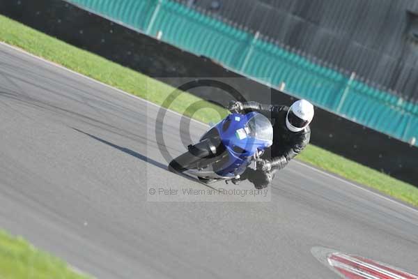 Motorcycle action photographs;Trackday digital images;event digital images;eventdigitalimages;no limits trackday;peter wileman photography;snetterton;snetterton circuit norfolk;snetterton photographs;trackday;trackday photos