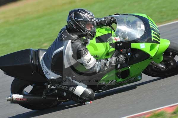 Motorcycle action photographs;Trackday digital images;event digital images;eventdigitalimages;no limits trackday;peter wileman photography;snetterton;snetterton circuit norfolk;snetterton photographs;trackday;trackday photos
