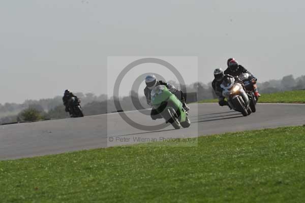 Motorcycle action photographs;Trackday digital images;event digital images;eventdigitalimages;no limits trackday;peter wileman photography;snetterton;snetterton circuit norfolk;snetterton photographs;trackday;trackday photos
