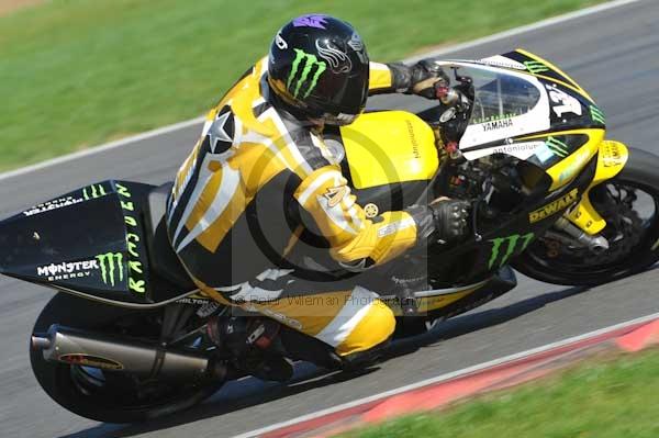 Motorcycle action photographs;Trackday digital images;event digital images;eventdigitalimages;no limits trackday;peter wileman photography;snetterton;snetterton circuit norfolk;snetterton photographs;trackday;trackday photos