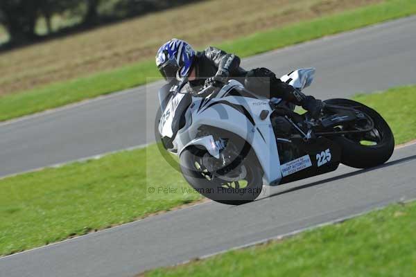 Motorcycle action photographs;Trackday digital images;event digital images;eventdigitalimages;no limits trackday;peter wileman photography;snetterton;snetterton circuit norfolk;snetterton photographs;trackday;trackday photos