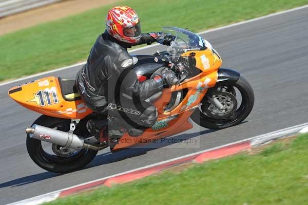 Motorcycle action photographs;Trackday digital images;event digital images;eventdigitalimages;no limits trackday;peter wileman photography;snetterton;snetterton circuit norfolk;snetterton photographs;trackday;trackday photos
