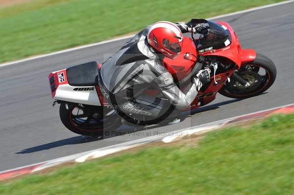 Motorcycle action photographs;Trackday digital images;event digital images;eventdigitalimages;no limits trackday;peter wileman photography;snetterton;snetterton circuit norfolk;snetterton photographs;trackday;trackday photos