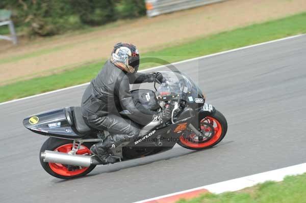 Motorcycle action photographs;Trackday digital images;event digital images;eventdigitalimages;no limits trackday;peter wileman photography;snetterton;snetterton circuit norfolk;snetterton photographs;trackday;trackday photos