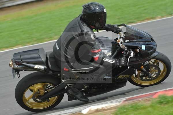 Motorcycle action photographs;Trackday digital images;event digital images;eventdigitalimages;no limits trackday;peter wileman photography;snetterton;snetterton circuit norfolk;snetterton photographs;trackday;trackday photos