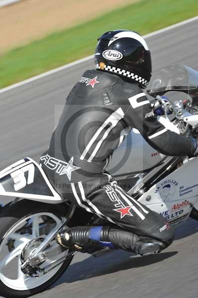 Motorcycle action photographs;Trackday digital images;event digital images;eventdigitalimages;no limits trackday;peter wileman photography;snetterton;snetterton circuit norfolk;snetterton photographs;trackday;trackday photos