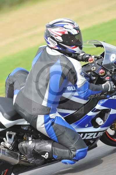 Motorcycle action photographs;Trackday digital images;event digital images;eventdigitalimages;no limits trackday;peter wileman photography;snetterton;snetterton circuit norfolk;snetterton photographs;trackday;trackday photos