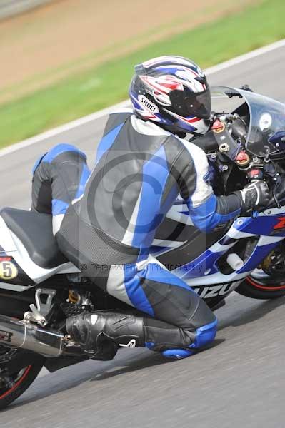 Motorcycle action photographs;Trackday digital images;event digital images;eventdigitalimages;no limits trackday;peter wileman photography;snetterton;snetterton circuit norfolk;snetterton photographs;trackday;trackday photos