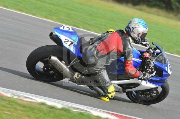 Motorcycle action photographs;Trackday digital images;event digital images;eventdigitalimages;no limits trackday;peter wileman photography;snetterton;snetterton circuit norfolk;snetterton photographs;trackday;trackday photos