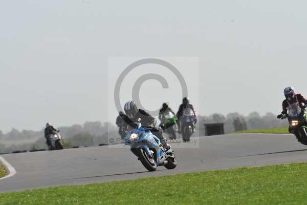 Motorcycle action photographs;Trackday digital images;event digital images;eventdigitalimages;no limits trackday;peter wileman photography;snetterton;snetterton circuit norfolk;snetterton photographs;trackday;trackday photos