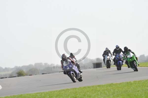 Motorcycle action photographs;Trackday digital images;event digital images;eventdigitalimages;no limits trackday;peter wileman photography;snetterton;snetterton circuit norfolk;snetterton photographs;trackday;trackday photos