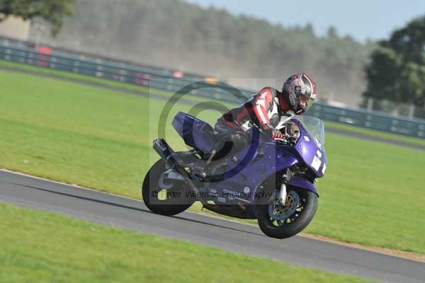 Motorcycle action photographs;Trackday digital images;event digital images;eventdigitalimages;no limits trackday;peter wileman photography;snetterton;snetterton circuit norfolk;snetterton photographs;trackday;trackday photos