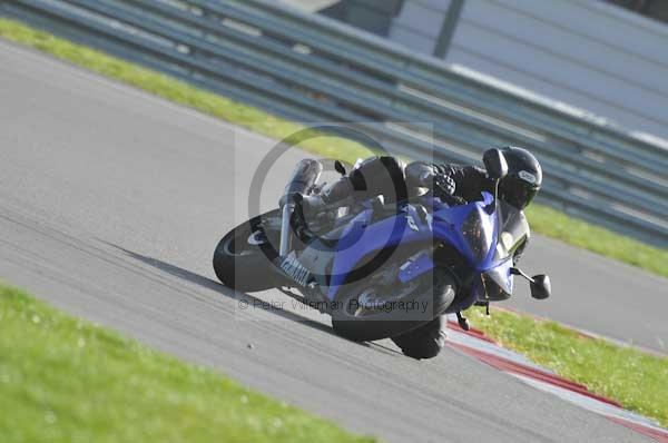 Motorcycle action photographs;Trackday digital images;event digital images;eventdigitalimages;no limits trackday;peter wileman photography;snetterton;snetterton circuit norfolk;snetterton photographs;trackday;trackday photos