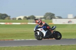 Motorcycle-action-photographs;Trackday-digital-images;event-digital-images;eventdigitalimages;no-limits-trackday;peter-wileman-photography;snetterton;snetterton-circuit-norfolk;snetterton-photographs;trackday;trackday-photos