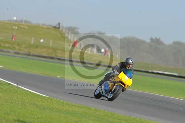 Motorcycle action photographs;Trackday digital images;event digital images;eventdigitalimages;no limits trackday;peter wileman photography;snetterton;snetterton circuit norfolk;snetterton photographs;trackday;trackday photos