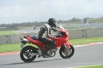 Motorcycle-action-photographs;Trackday-digital-images;event-digital-images;eventdigitalimages;no-limits-trackday;peter-wileman-photography;snetterton;snetterton-circuit-norfolk;snetterton-photographs;trackday;trackday-photos